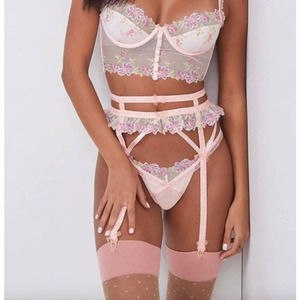 For Love and Lemons Garter In April Bloom Size Small NWT
